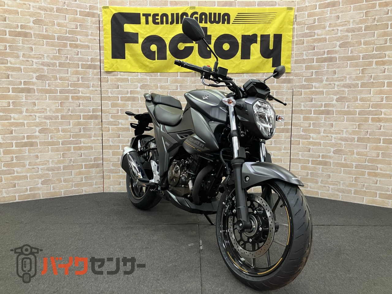 GIXXER250 2025年モデル LEDヘッドライト 油冷シングルエンジン_2