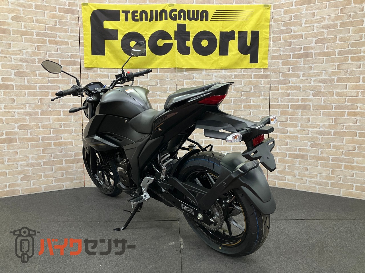 GIXXER250 2025年モデル LEDヘッドライト 油冷シングルエンジン_5