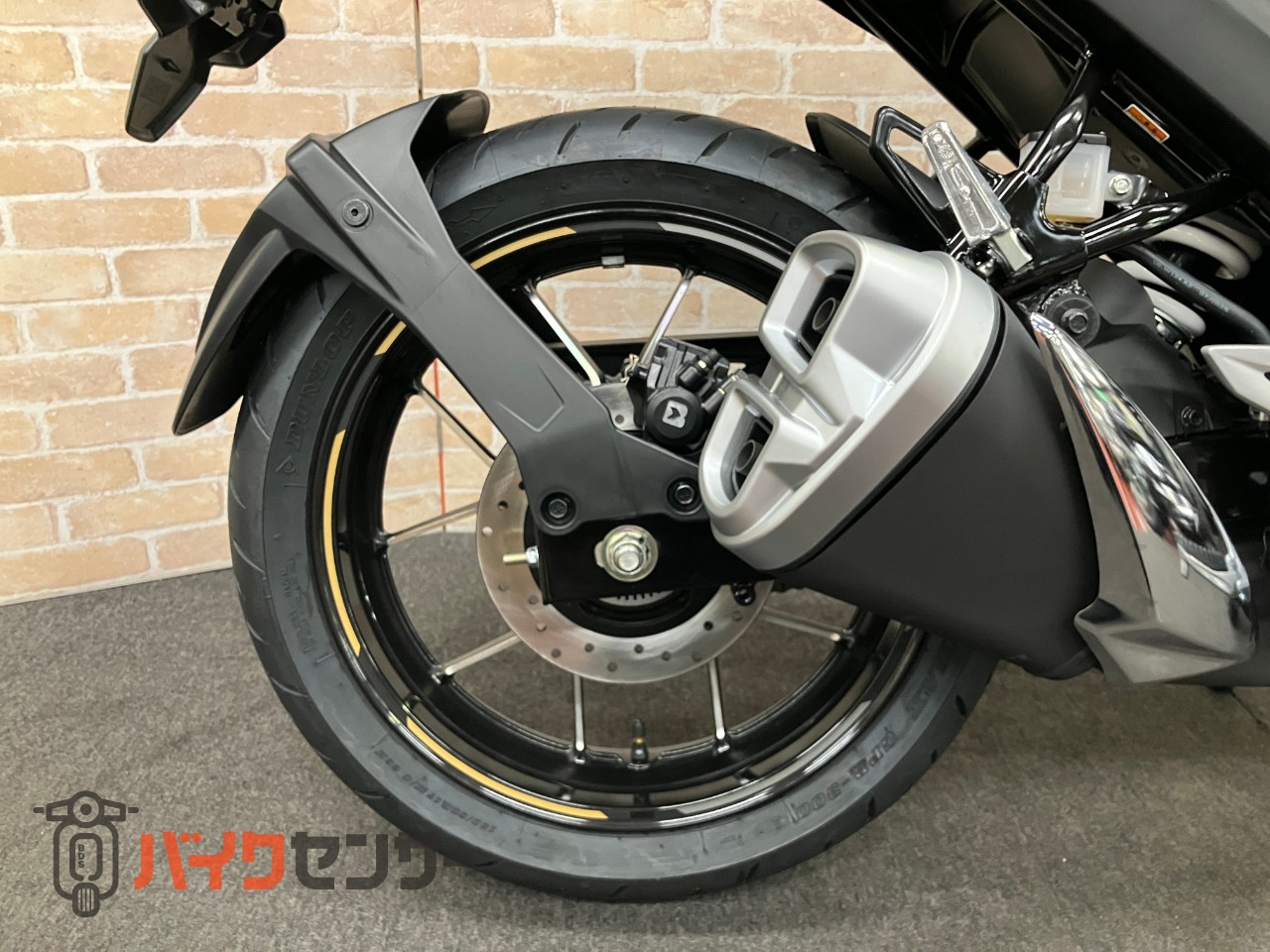 GIXXER250 2025年モデル LEDヘッドライト 油冷シングルエンジン_18