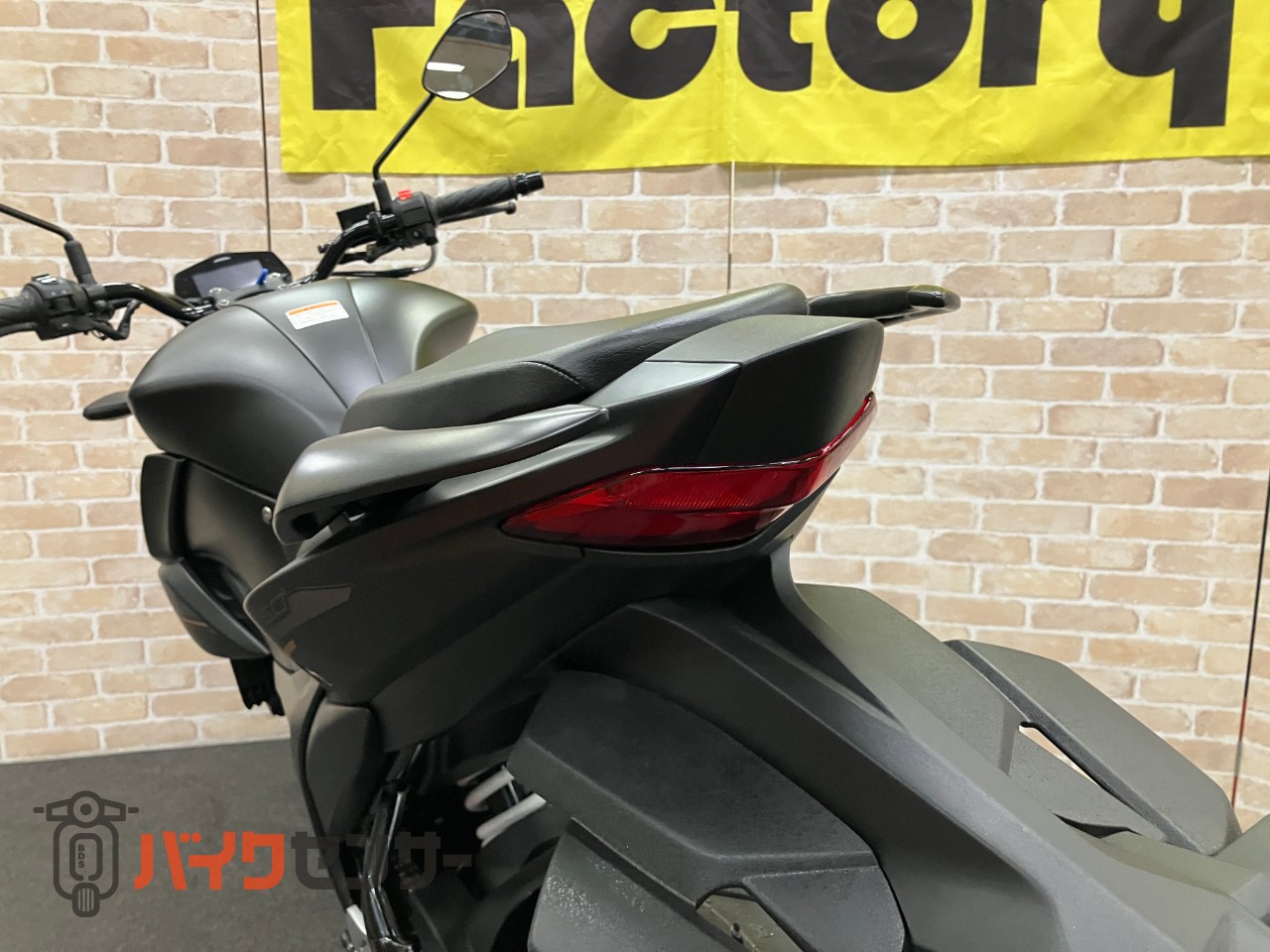 GIXXER250 2025年モデル LEDヘッドライト 油冷シングルエンジン_29