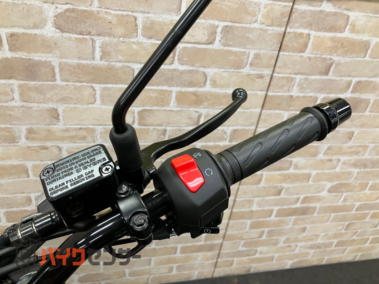 GIXXER250 2025年モデル LEDヘッドライト 油冷シングルエンジン_32