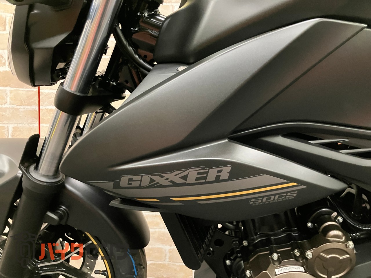 GIXXER250 2025年モデル LEDヘッドライト 油冷シングルエンジン_38