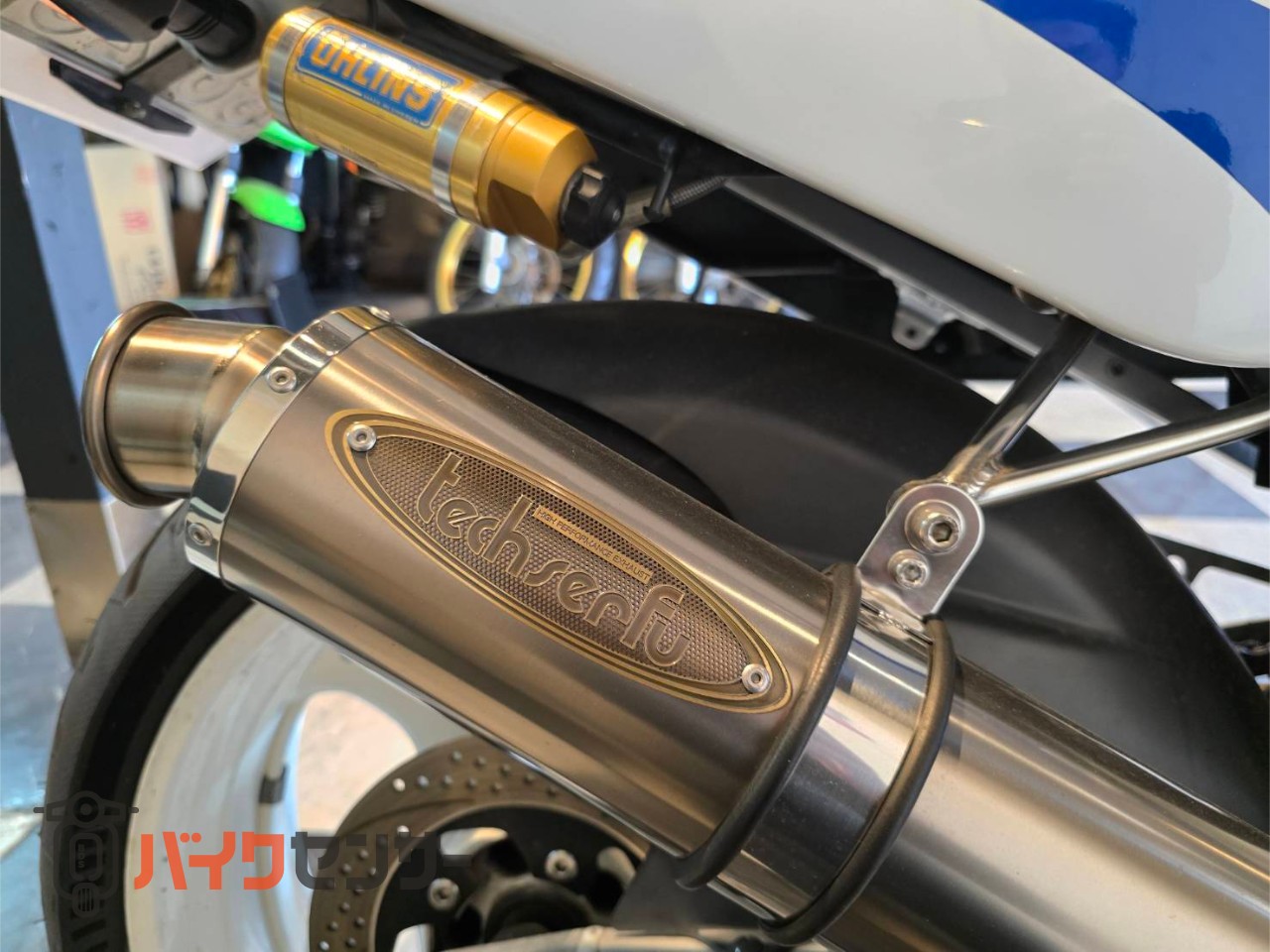 スズキ GSX-R1100 テックサーフ フルエキマフラー装着 ブレンボ