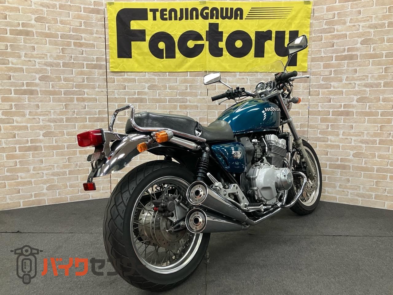 CB400FOUR グリップヒーター　メーターバイザー エンジンガード　ETC　ノーマルマフラー_4