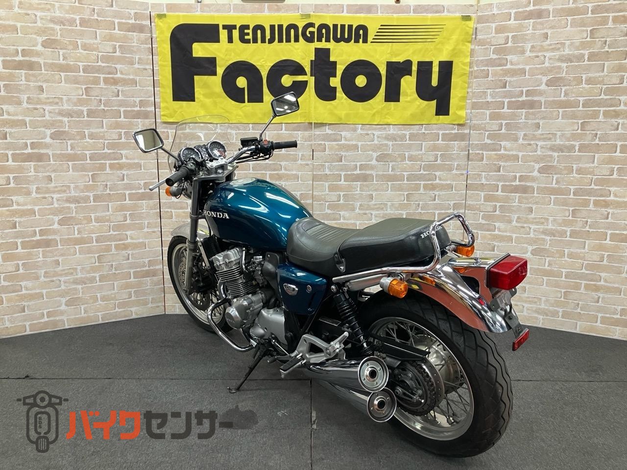 CB400FOUR グリップヒーター　メーターバイザー エンジンガード　ETC　ノーマルマフラー_5