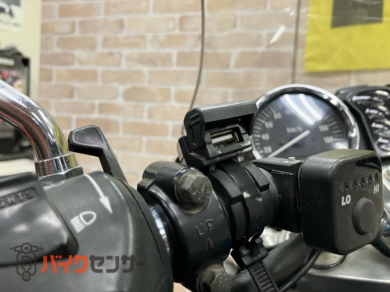 CB400FOUR グリップヒーター　メーターバイザー エンジンガード　ETC　ノーマルマフラー_9