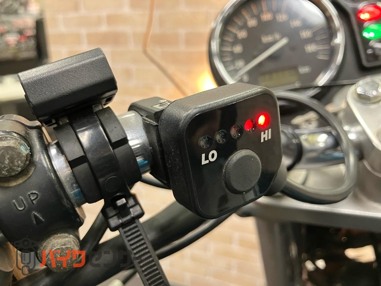 CB400FOUR グリップヒーター　メーターバイザー エンジンガード　ETC　ノーマルマフラー_10