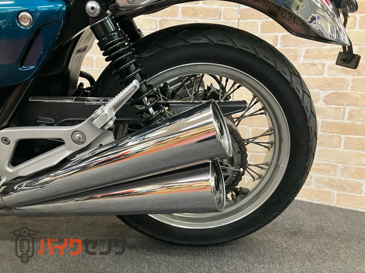 CB400FOUR グリップヒーター　メーターバイザー エンジンガード　ETC　ノーマルマフラー_19