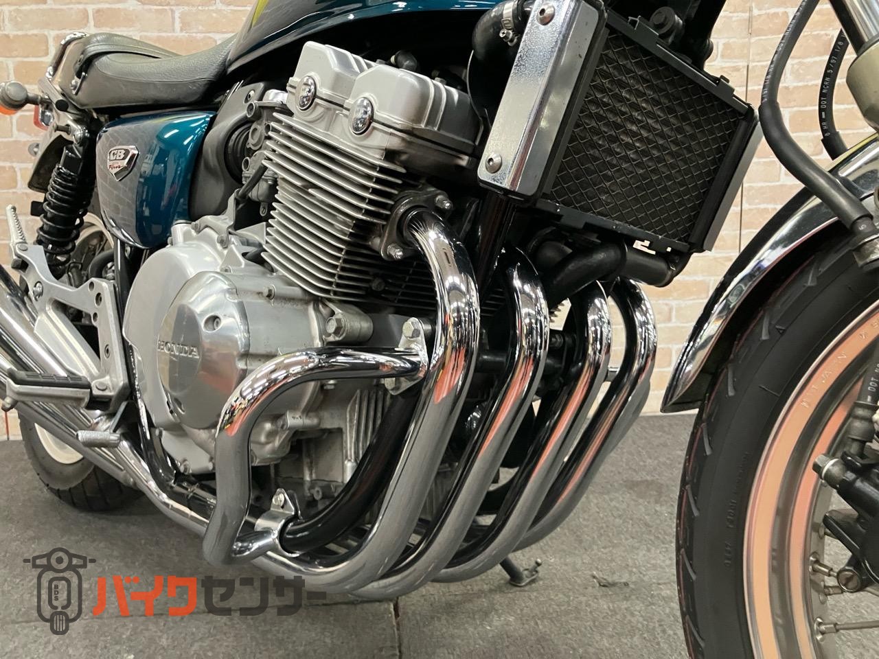 CB400FOUR グリップヒーター　メーターバイザー エンジンガード　ETC　ノーマルマフラー_30