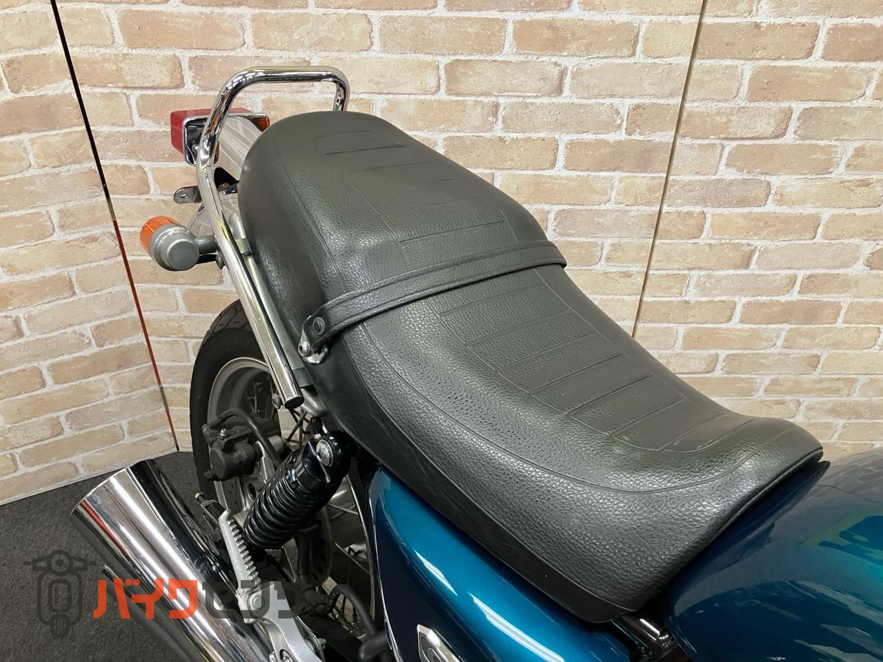 CB400FOUR グリップヒーター　メーターバイザー エンジンガード　ETC　ノーマルマフラー_31