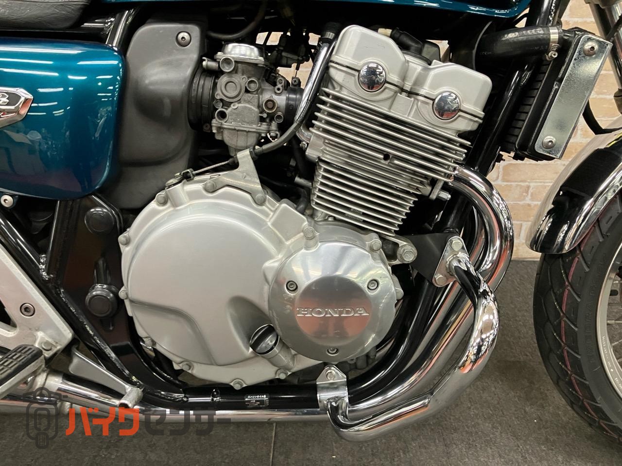 CB400FOUR グリップヒーター　メーターバイザー エンジンガード　ETC　ノーマルマフラー_36