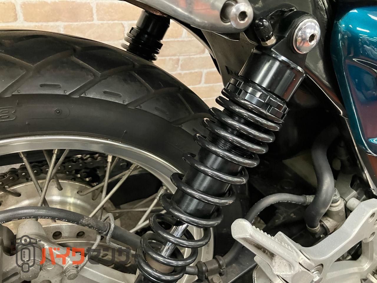 CB400FOUR グリップヒーター　メーターバイザー エンジンガード　ETC　ノーマルマフラー_40