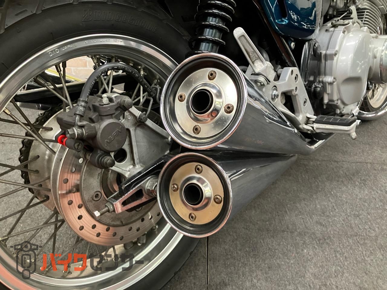 CB400FOUR グリップヒーター　メーターバイザー エンジンガード　ETC　ノーマルマフラー_45