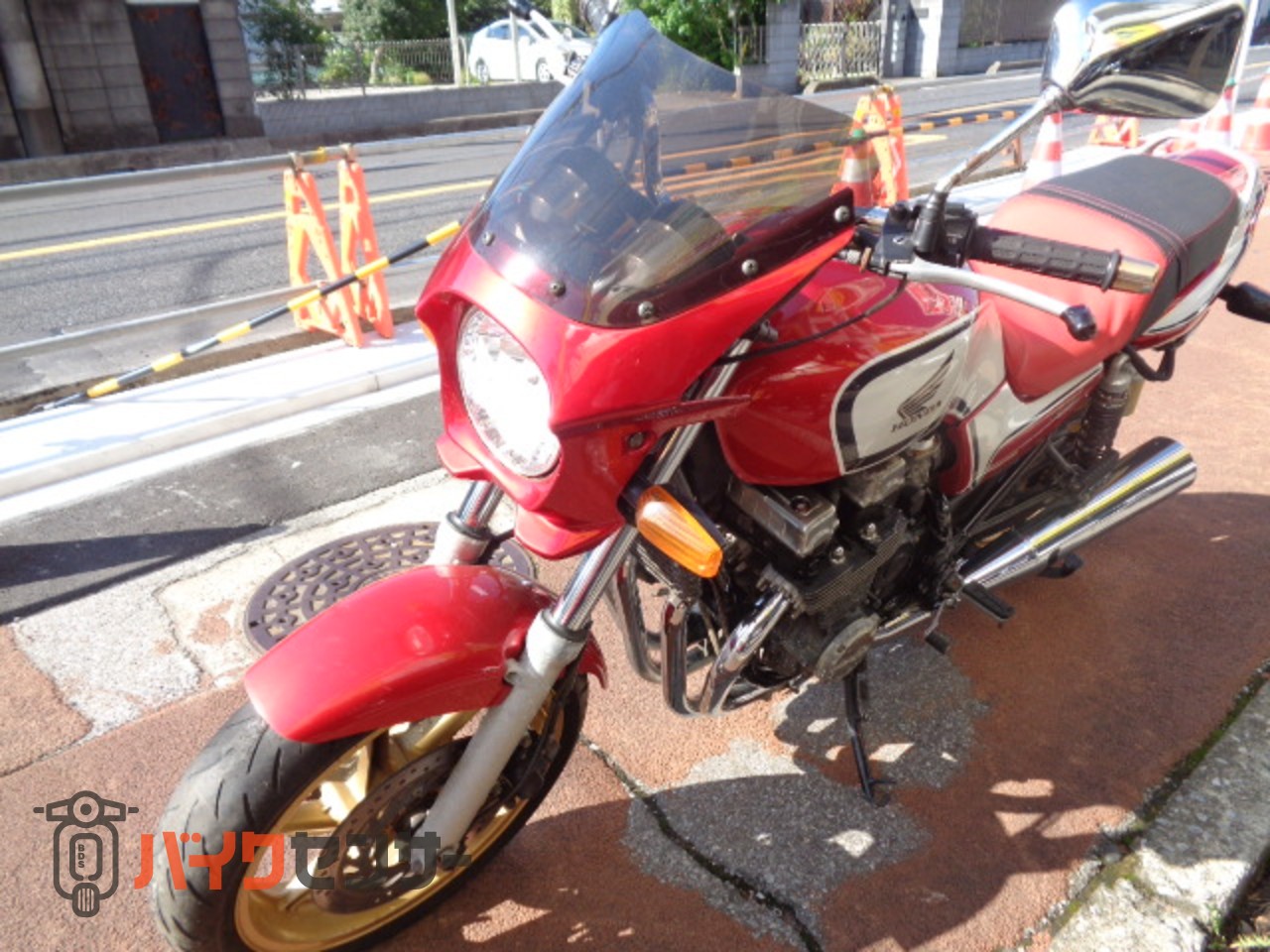 ホンダ CB750 RC42 空冷4サイクル4気筒エンジン ビキニ