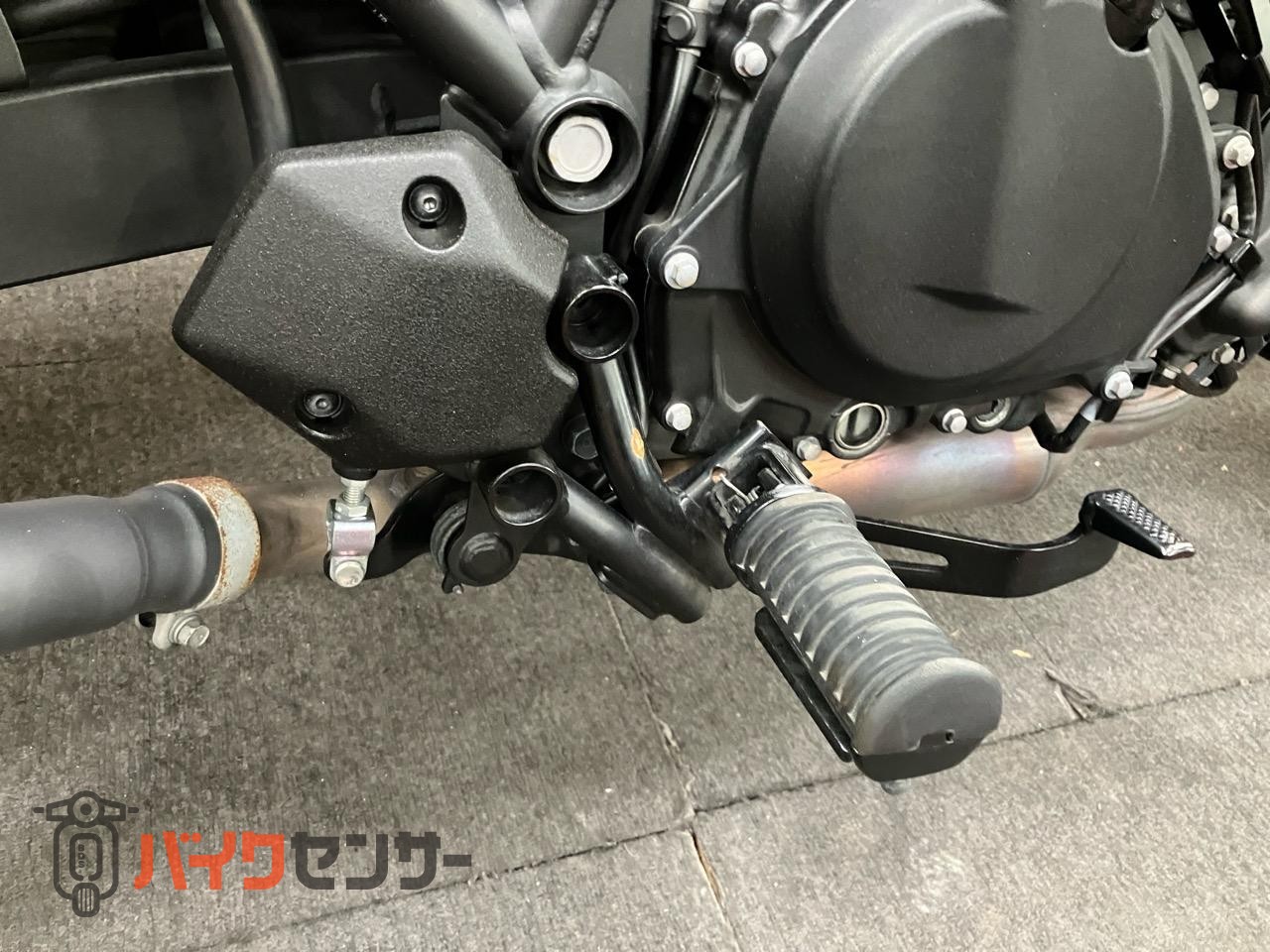 エリミネーター400　メーターバイザー　エンジンガード　トリックスター　スリップオン　サイドバック　コアガード_8