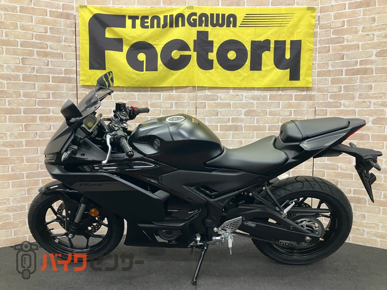 YZF-R25 2025年モデル LEDライト 中型軽量スーパースポーツ_1