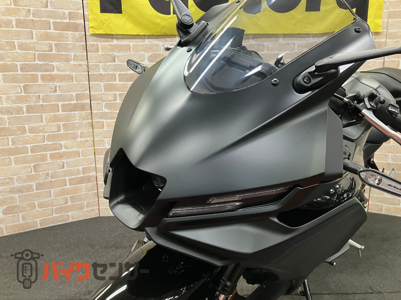 YZF-R25 2025年モデル LEDライト 中型軽量スーパースポーツ_16