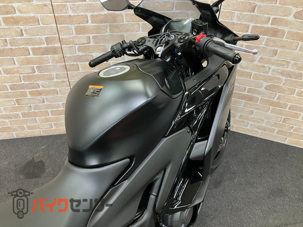 YZF-R25 2025年モデル LEDライト 中型軽量スーパースポーツ_34