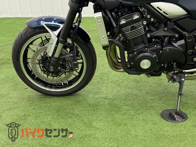Z900RS ラジエーターガード 2口USB 納車整備費用込み - KAWASAKI