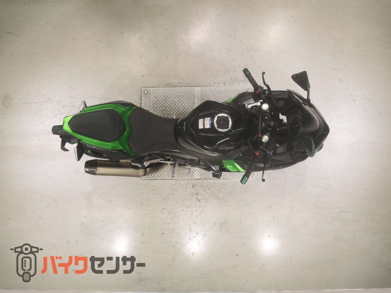 NINJA400 アクラポスリップオン コアガード サイドスライダー スクリーン ハイシート マウントバー バーエンド_6