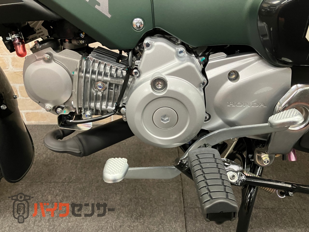 クロスカブ110 最新モデル マットアーマードグリーンメタリック_9