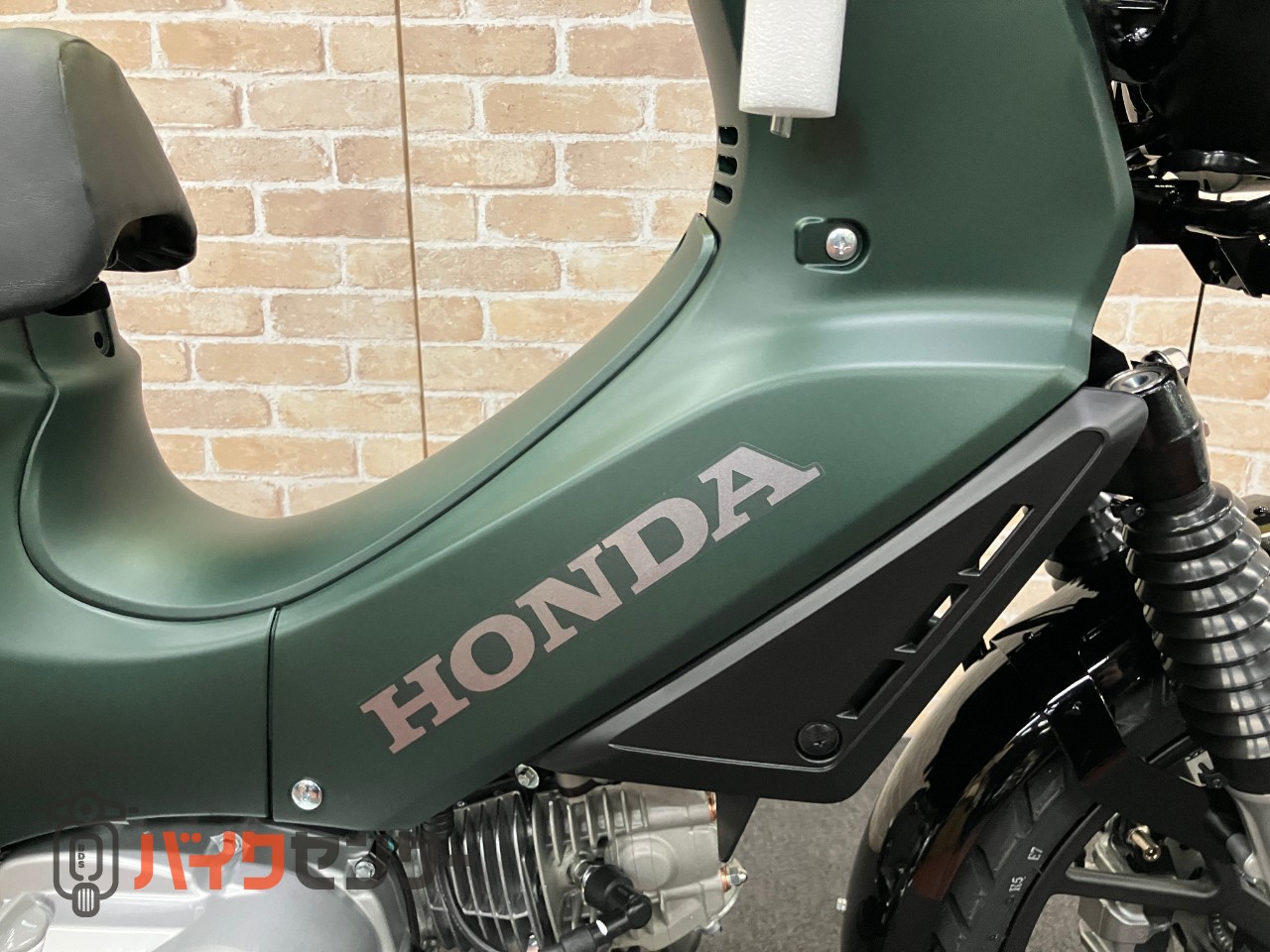 クロスカブ110 最新モデル マットアーマードグリーンメタリック_24