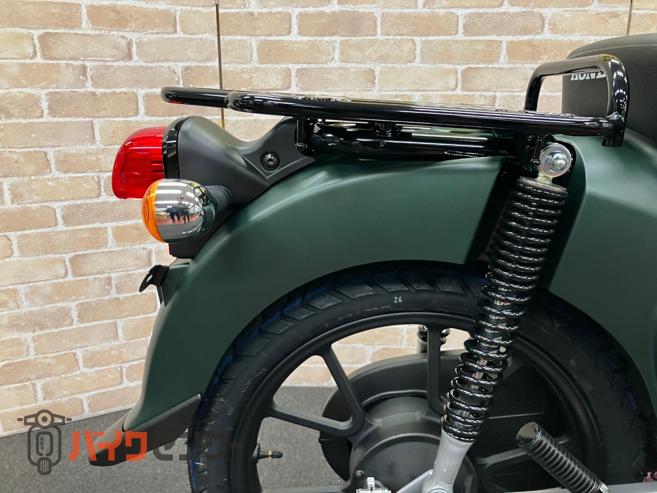 クロスカブ110 最新モデル マットアーマードグリーンメタリック_27