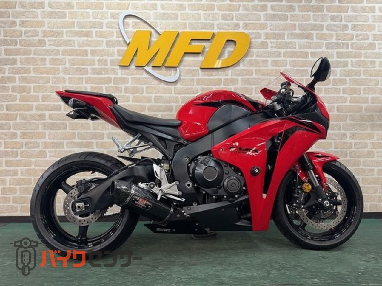 ホンダ CBR1000RR SC59 前期 逆車 ヨシムラマフラー スライダー