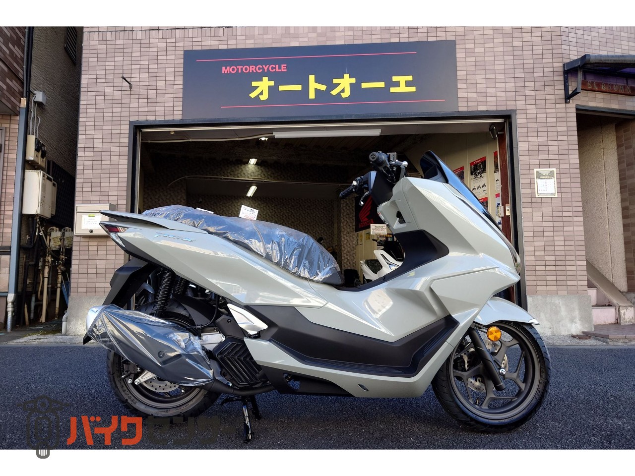 ホンダ PCX125 新型2025年モデル USB スマートキー アイドリング