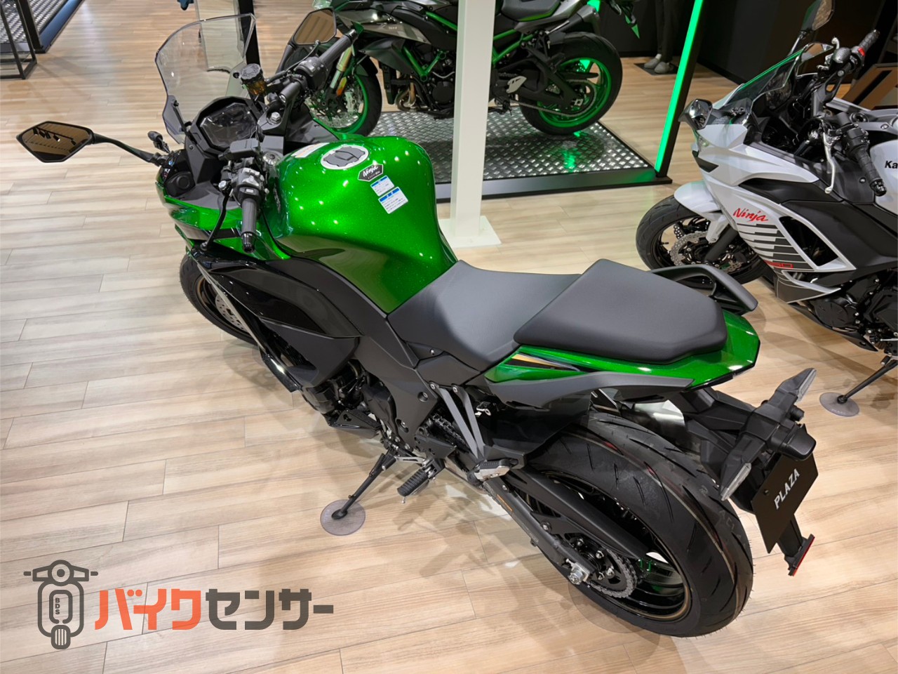 【ほぼ未使用】へんしんバイク ペダルなし バランスバイク エメラルドグリーン カワサキ NINJA1100SX SE エメラルドブレイズドグリーン×メタリック