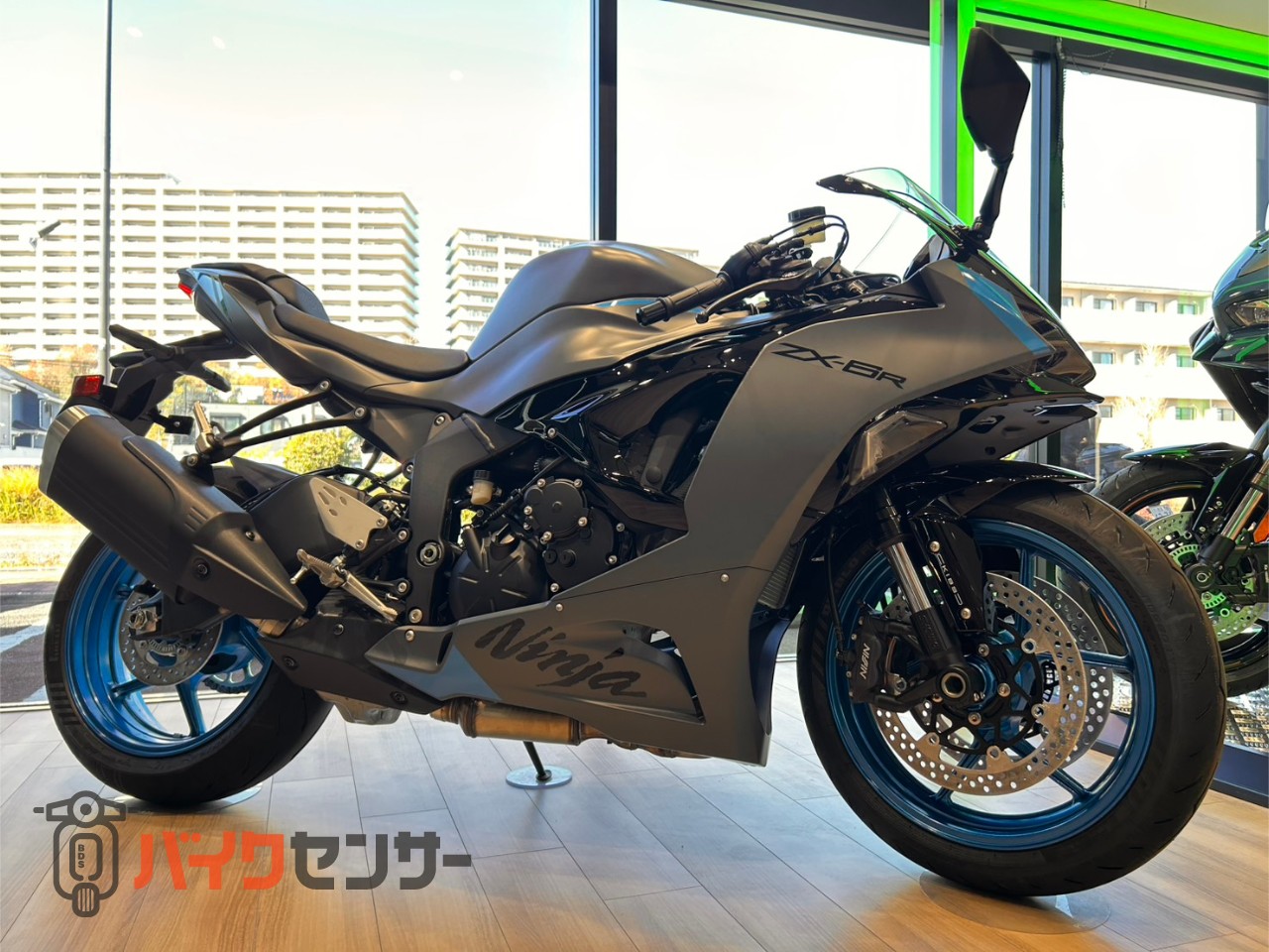 カワサキ NINJA ZX-6R メタリックマットグラフェンスチール×メタリック