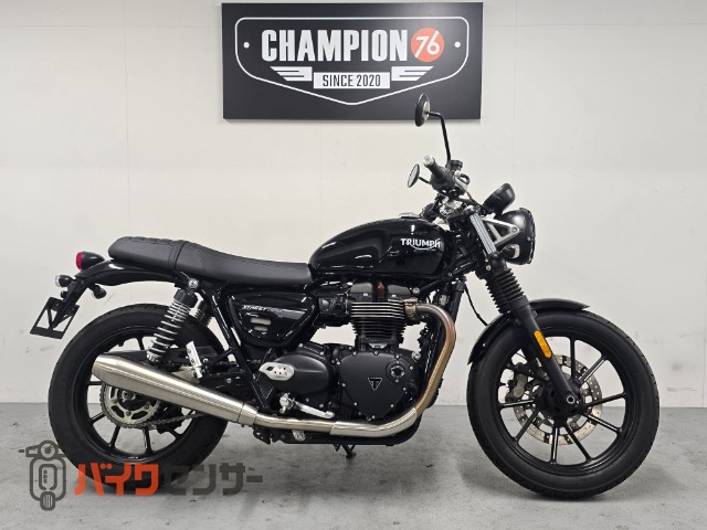 ストリートツイン ボンネビル　水冷バーチカルツインエンジン　キャストホイール　ＡＢＳ　トラクションコントロール　ＥＴＣ