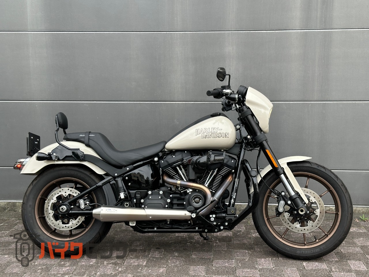 ハーレーダビッドソン FXLRSソフテイルローライダーS エンジンガード