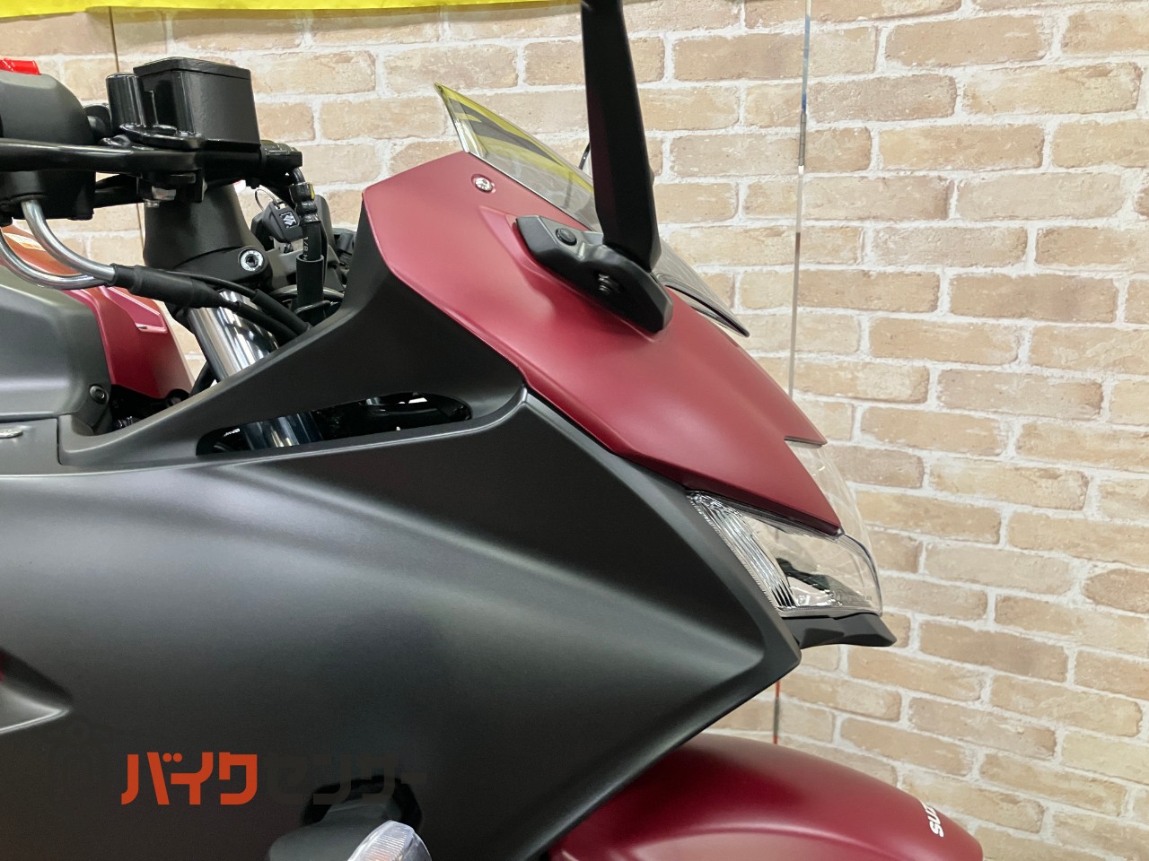 GIXXER SF250 2025年モデル　　マットボルドーレッドメタリック・マットブラックメタリック　油冷4サイクルエンジン_26