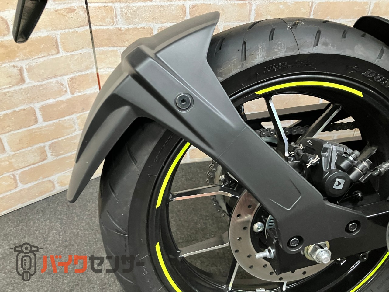 GIXXER SF250　2025年モデル　トリトンブルーメタリック・パールグレッシャーホワイト_35