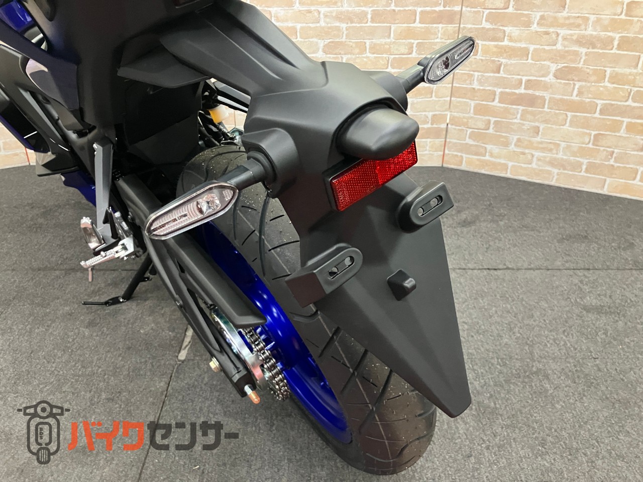 YZF-R25　2025年モデル　アシスト＆スリッパークラッチ　フルLED USB電源ソケット標準装備_6