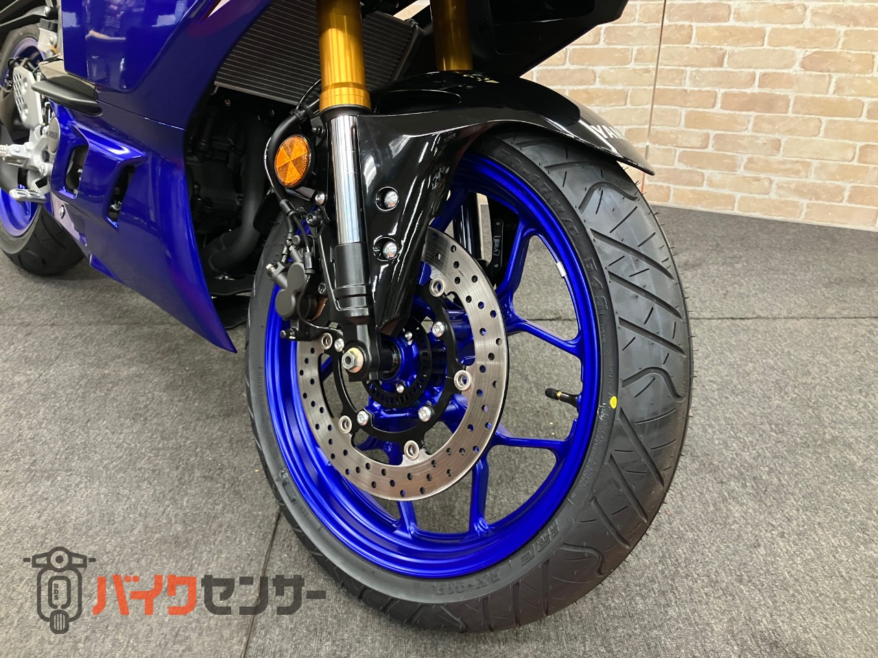 YZF-R25　2025年モデル　アシスト＆スリッパークラッチ　フルLED USB電源ソケット標準装備_23