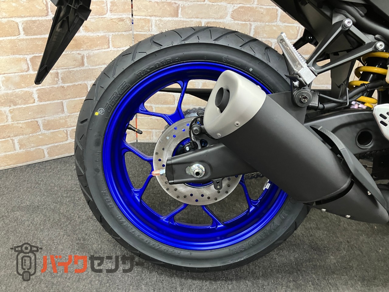 YZF-R25　2025年モデル　アシスト＆スリッパークラッチ　フルLED USB電源ソケット標準装備_32