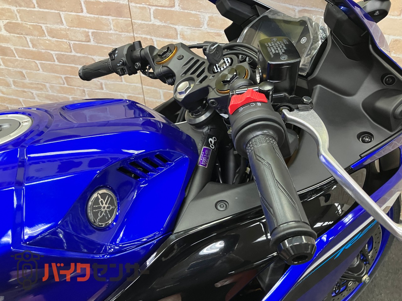 YZF-R25　2025年モデル　アシスト＆スリッパークラッチ　フルLED USB電源ソケット標準装備_36