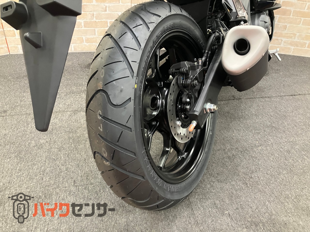 YZF-R25  マットダークグレー　2025年モデル　アシスト＆スリッパークラッチ　フルLED USB電源ソケット標準装備_14