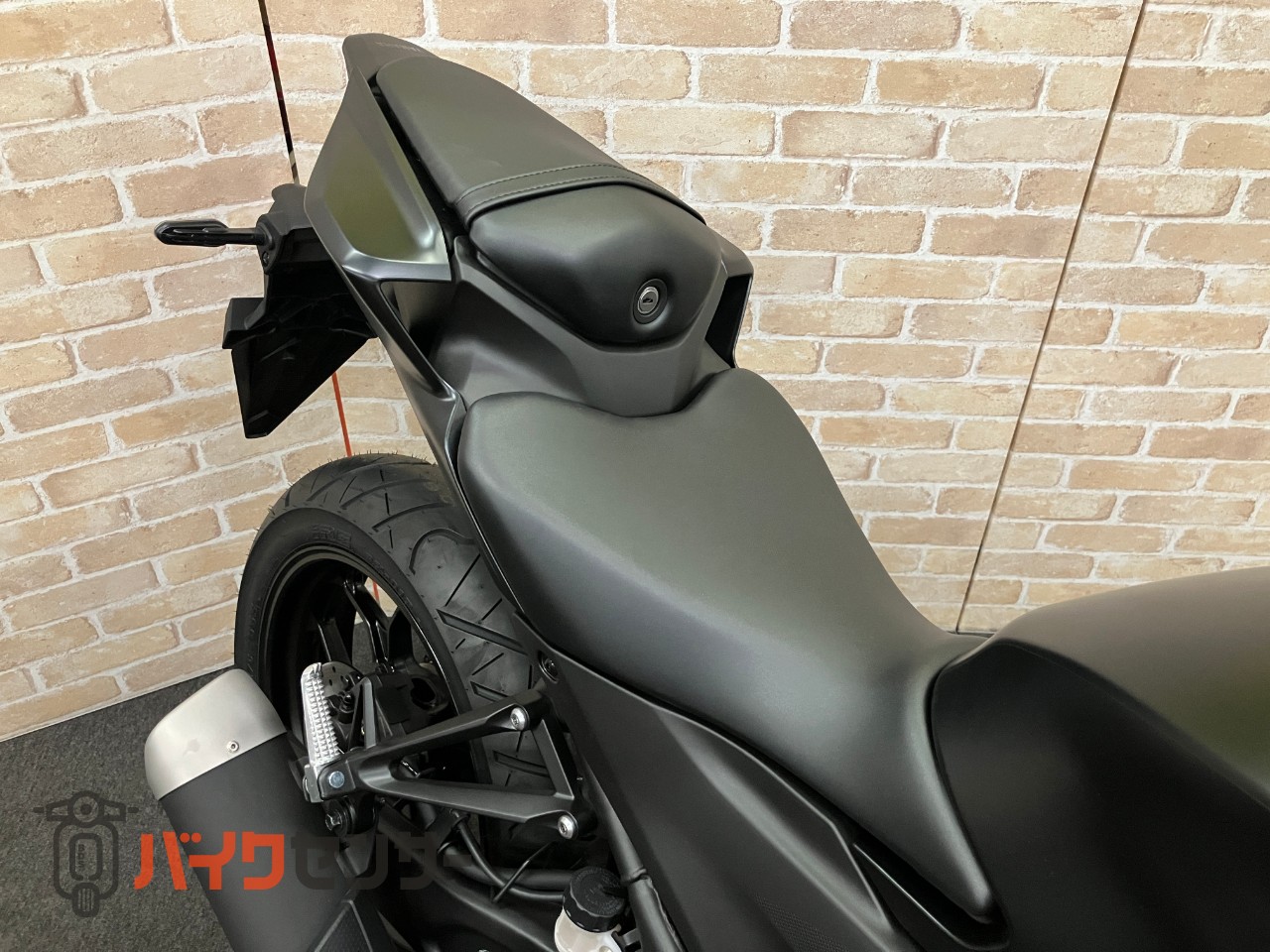 YZF-R25  マットダークグレー　2025年モデル　アシスト＆スリッパークラッチ　フルLED USB電源ソケット標準装備_33