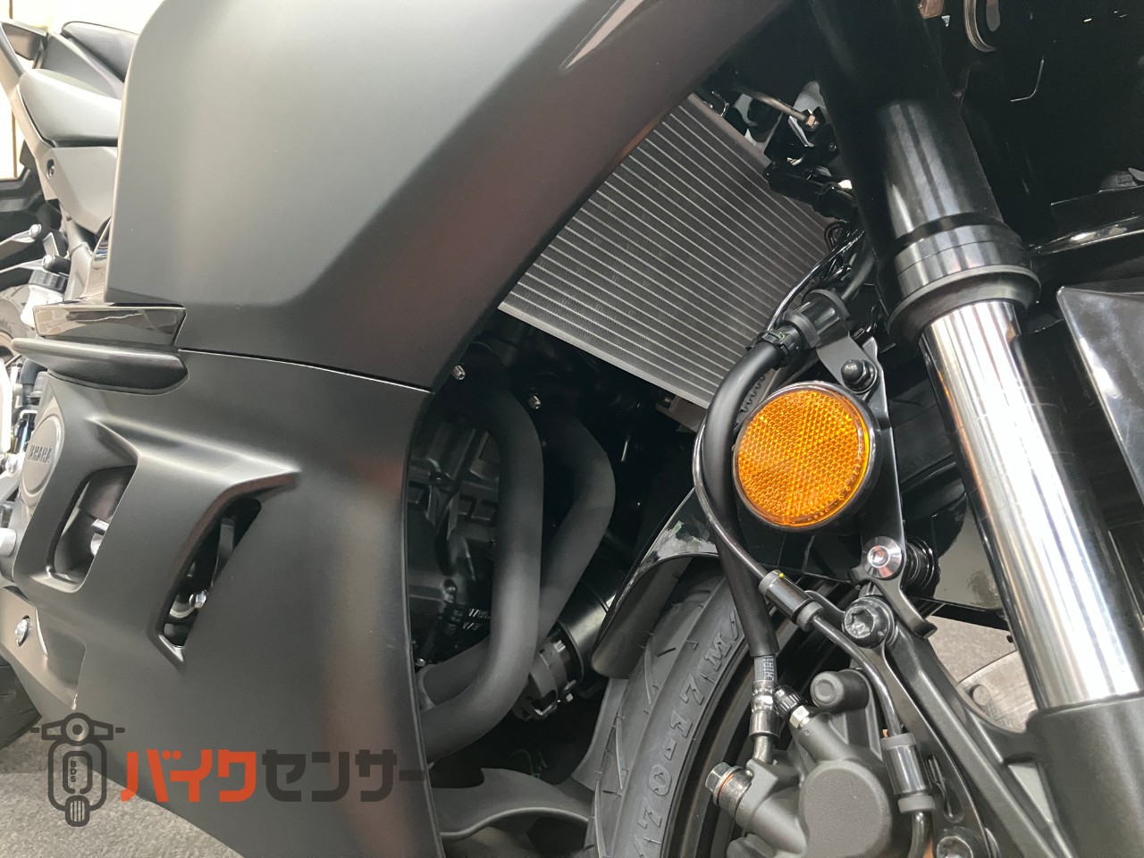 YZF-R25  マットダークグレー　2025年モデル　アシスト＆スリッパークラッチ　フルLED USB電源ソケット標準装備_34