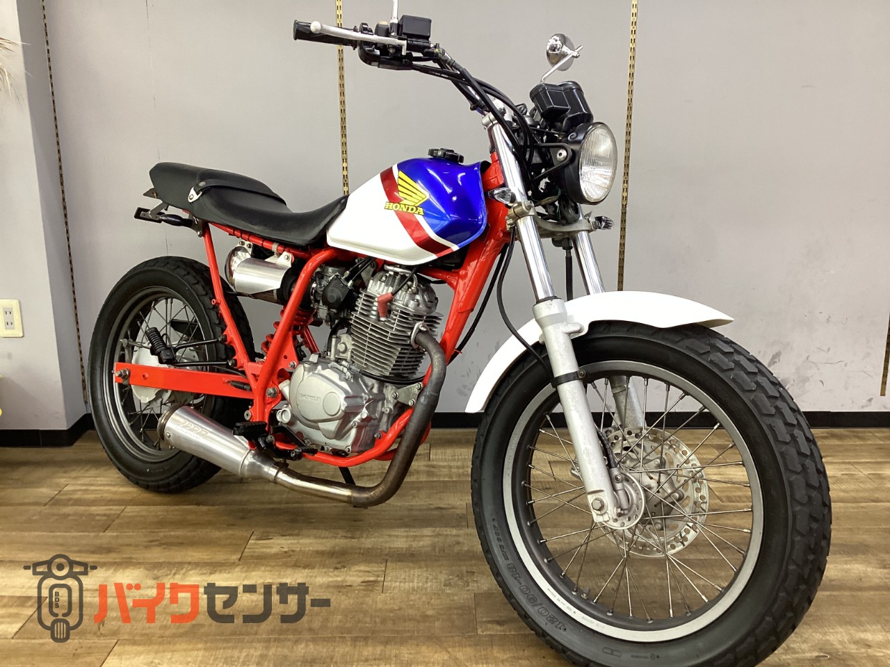 ホンダ FTR223 スカチューン スパトラマフラー フェンダーレス