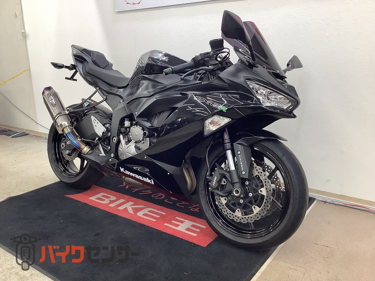 カワサキ ニンジャZX－6R BEETサイレンサー・アクティブ製