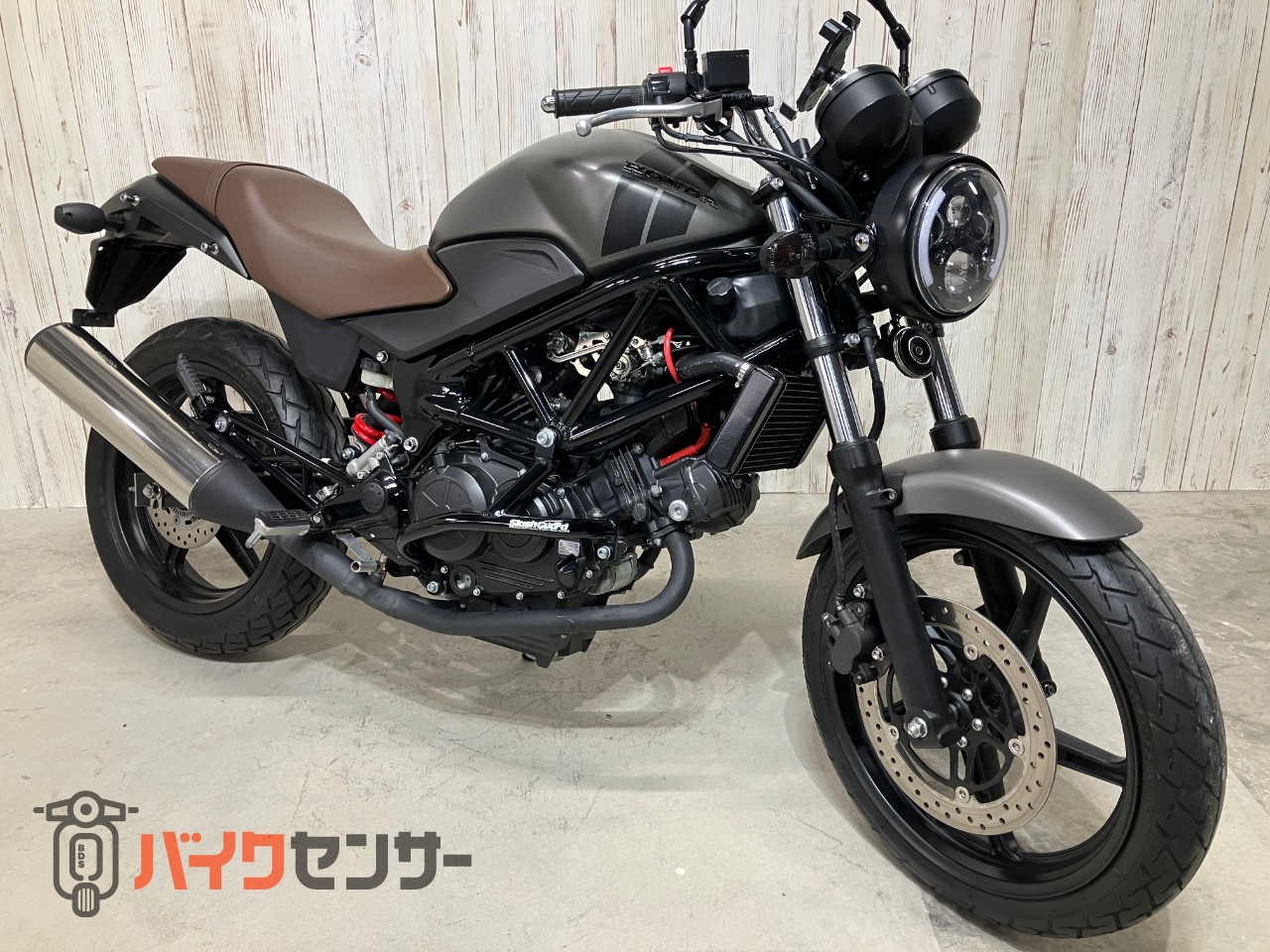 VTR250/自賠責〜R8年2月/おまけ付き ホンダ VTR250 Special Edition 前後タイヤ新品