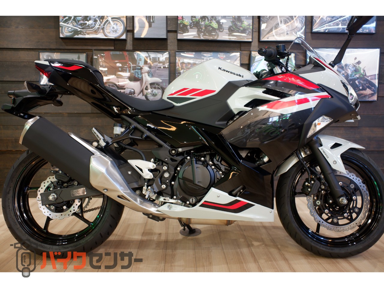カワサキ NINJA400 2026年カラー B599213| BDSバイクセンサー