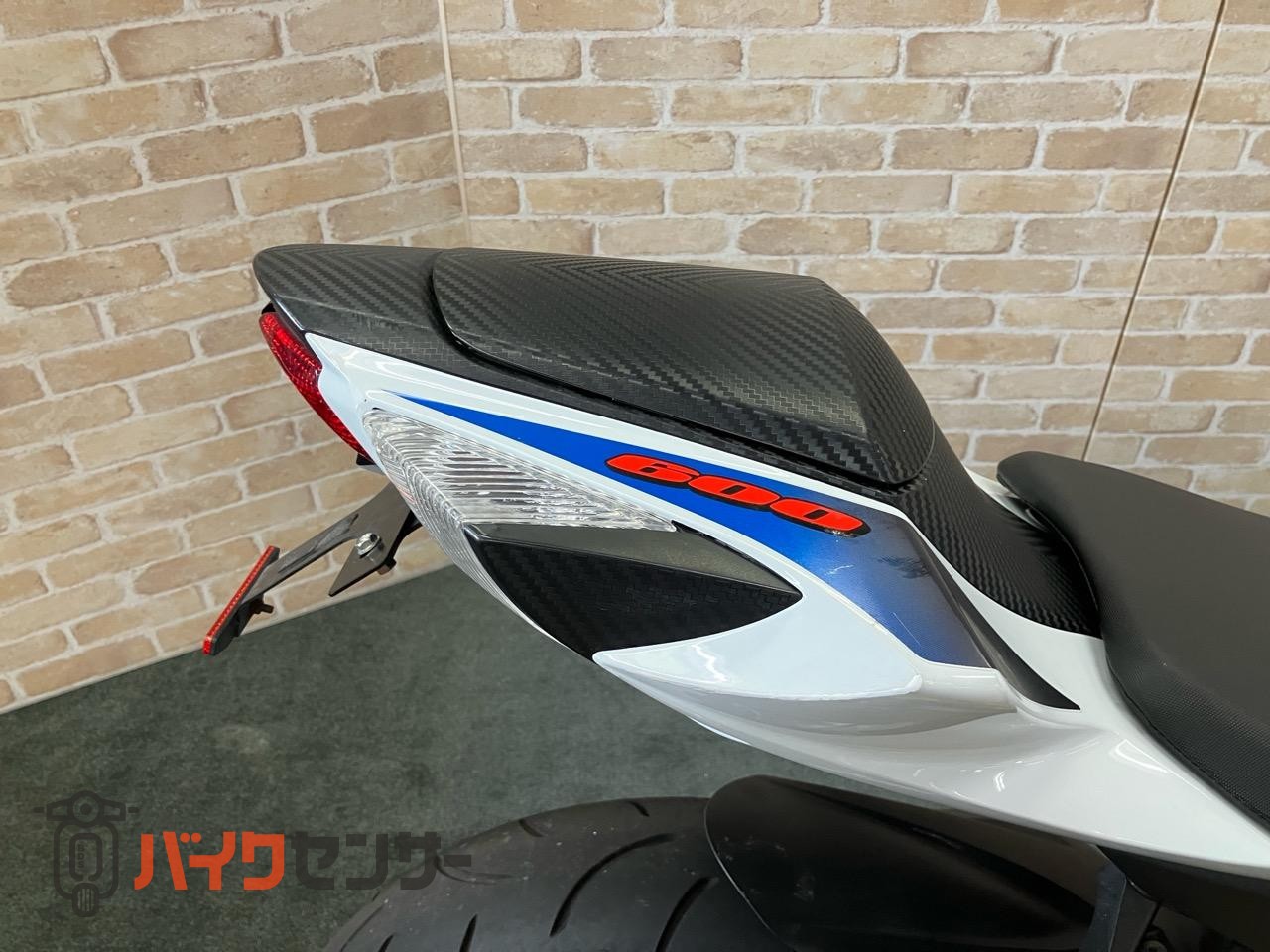 GSX-R600 シングルシート　フェンダーレス　マルチバー_9