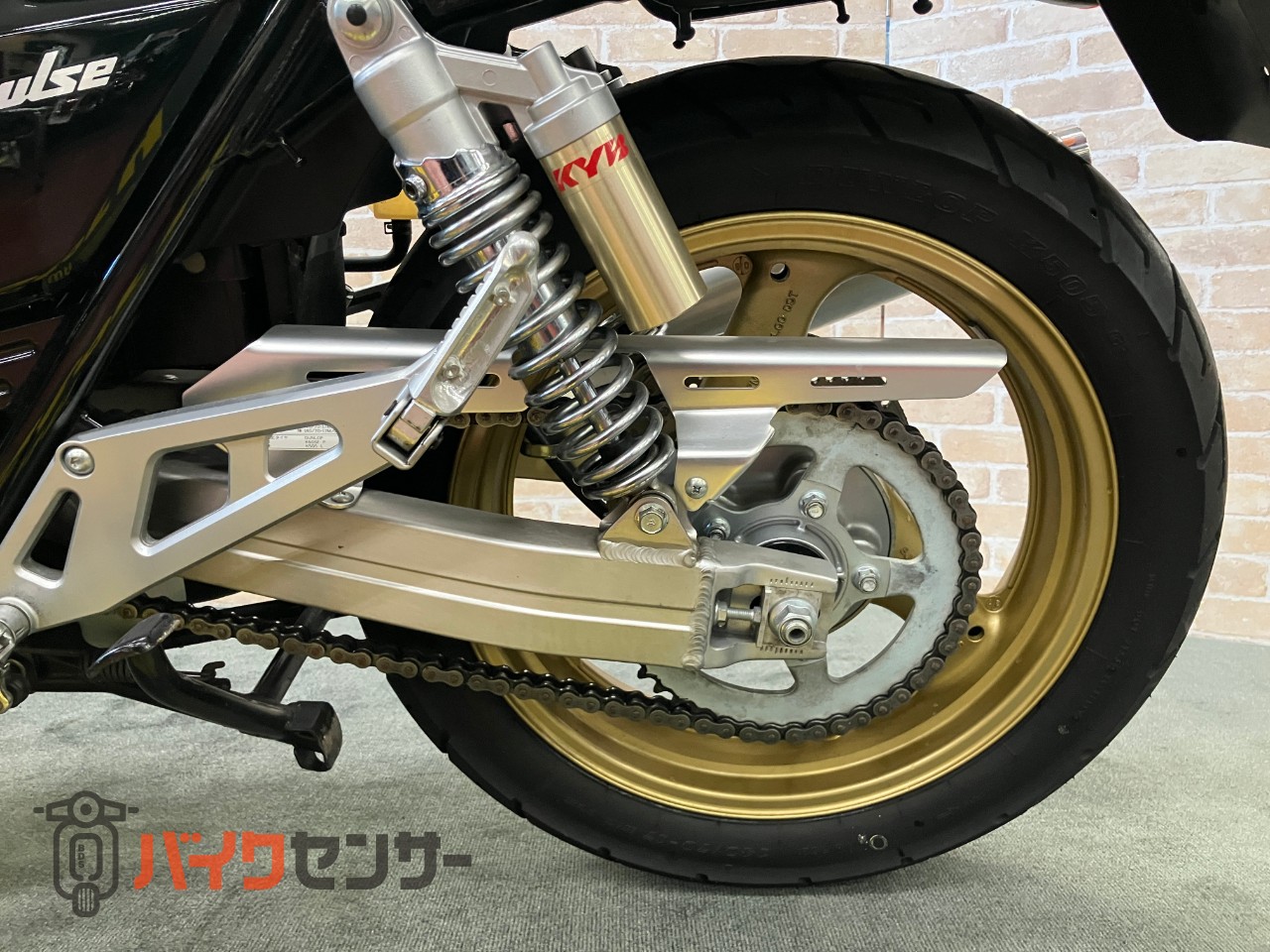 GSX400インパルス　パールネブラーブラック　社外リアサス_19