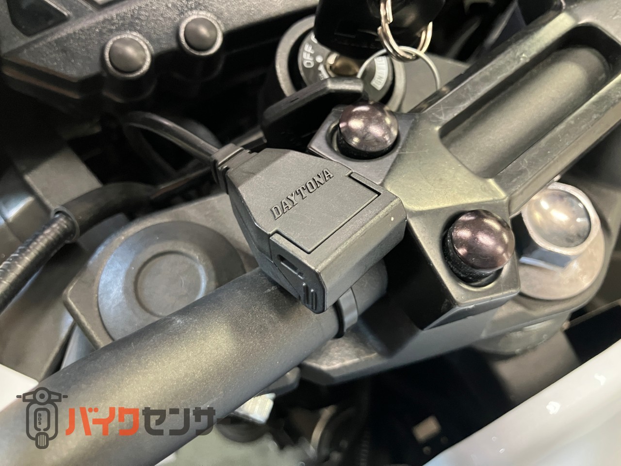 Z250 WR'Sフルエキゾースト　マジカルレーシング　スクリーン　インナーフェンダー　フェンダーレス　バーエンドミラー　タンクカバー_11