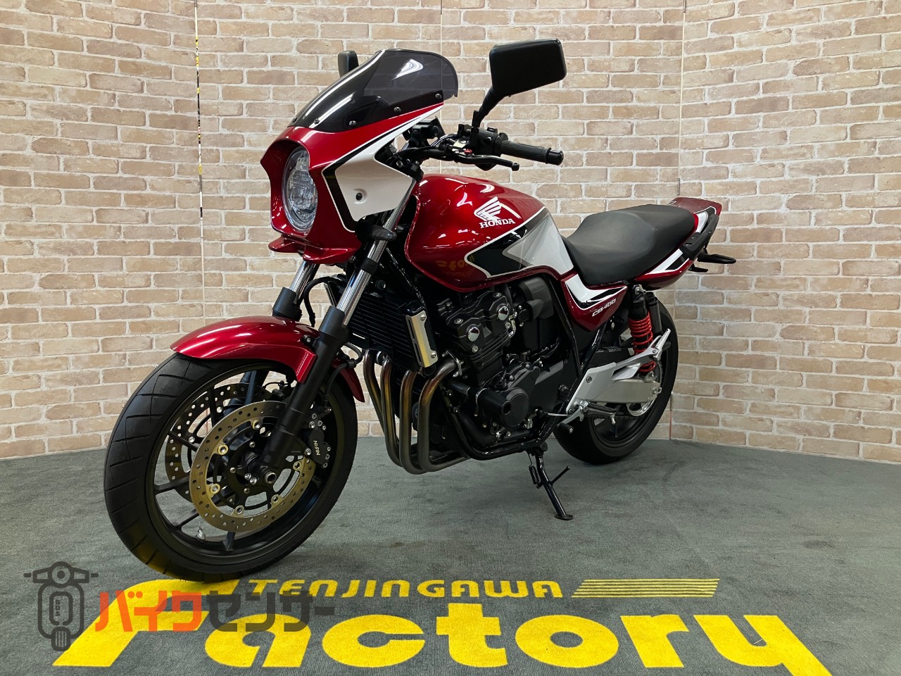 CB400 SUPER FOUR VTEC REVO ショートレバー　ビキニカウル　グリップヒーター　エンジンスライダー　フェンダーレス_3